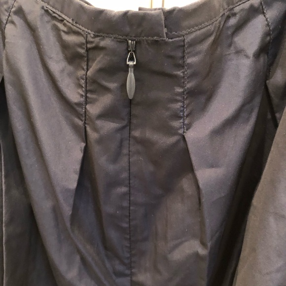 VINCE navy blue knee length skirt - Picture 3 of 5